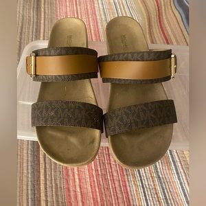 Michael Kors Logo and Leather Sandal size 9.5